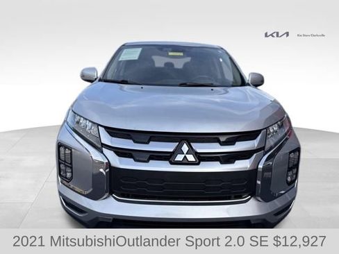 Used 2021 Mitsubishi Outlander Sport SE image 3