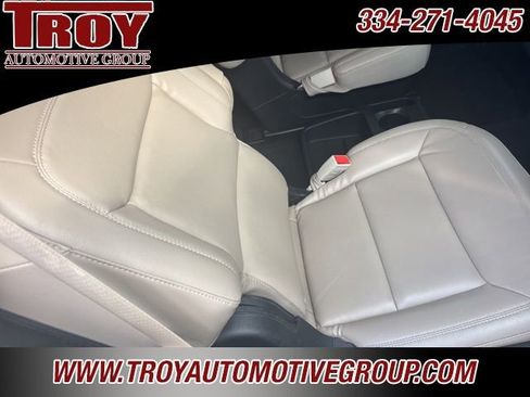 Used 2020 Ford Explorer XLT w/ Equipment Group 202A image 20