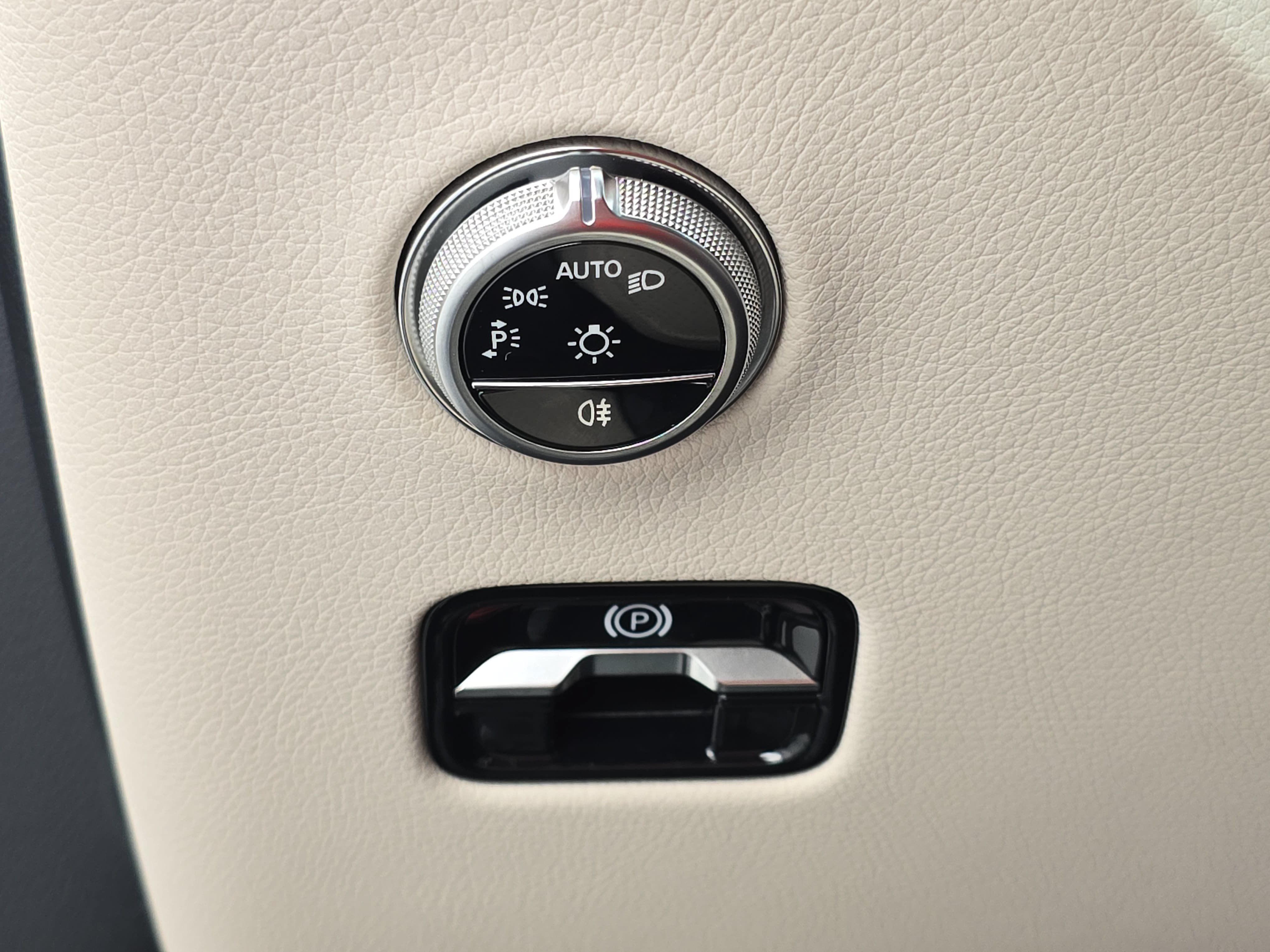 Certified 2026 Mercedes-Benz GLC 300 image 26