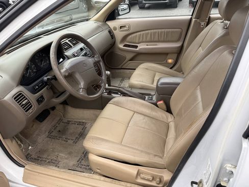 Used 1997 Nissan Maxima GLE FWD image 5