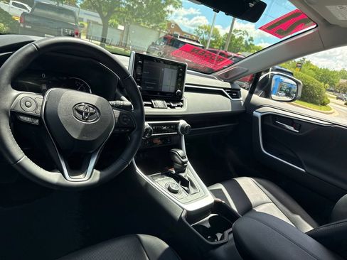 Used 2021 Toyota RAV4 Limited w/ Limited Grade Weather Package AWD/4WD image 26