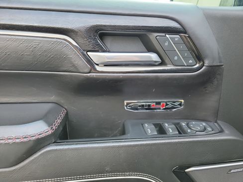 Used 2022 GMC Sierra 1500 AT4X image 18