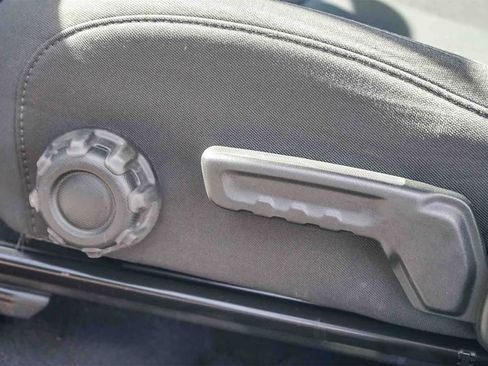 Used 2023 Jeep Wrangler Unlimited w/ Convenience Group image 20