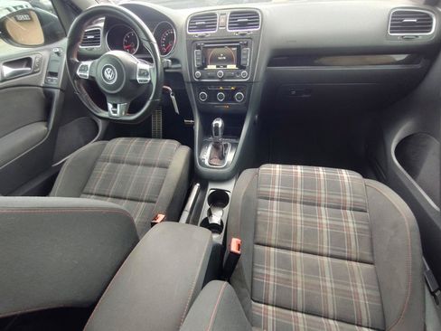 Used 2012 Volkswagen Golf 2-Door FWD image 30
