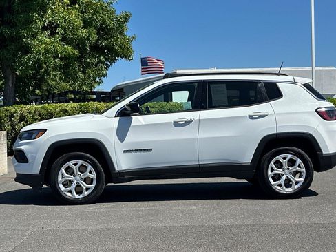 Certified 2024 Jeep Compass Latitude AWD/4WD image 7
