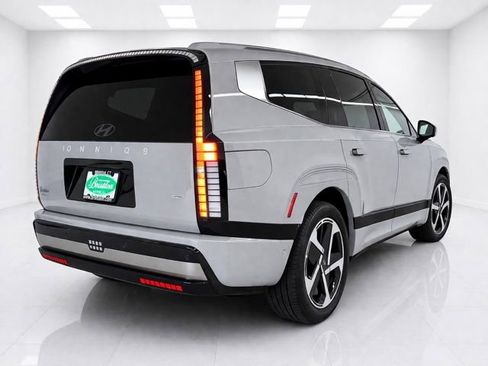 Used 2026 Hyundai Ioniq 9 Calligraphy AWD/4WD image 6