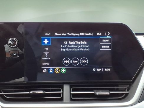 Used 2024 Chevrolet Trax RS w/ Driver Confidence Package FWD image 18