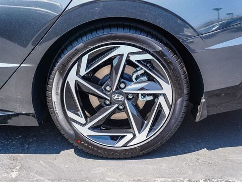 Used 2025 Hyundai Sonata SEL FWD image 12