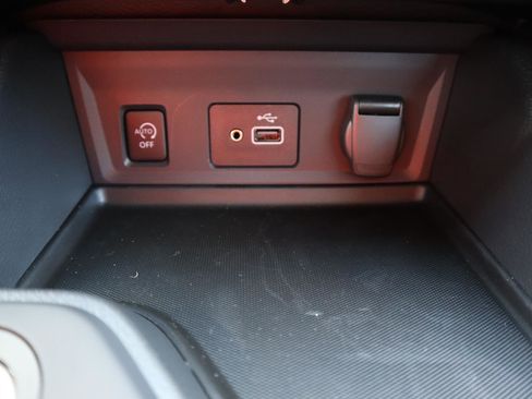 Used 2025 Nissan Sentra S image 24