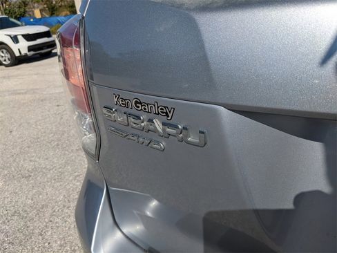 Used 2018 Subaru Forester 2.5i Premium w/ All-Weather Package image 13