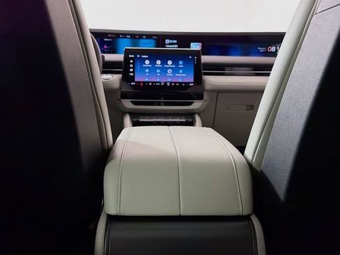 New 2026 Lincoln Nautilus Premier w/ Equipment Group 102A AWD/4WD image 27