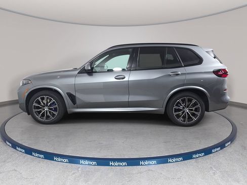 New 2026 BMW X5 xDrive40i w/ M Sport Package AWD/4WD image 8