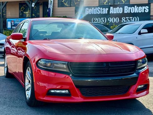 Used 2017 Dodge Charger R/T RWD image 1