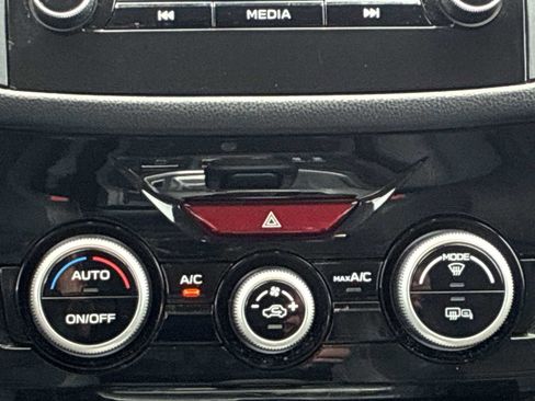 Used 2020 Subaru Forester Premium image 17