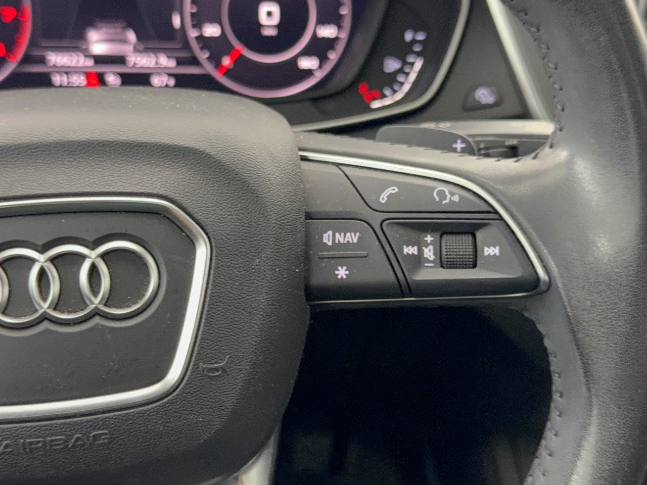 Used 2019 Audi Q5 2.0T Premium Plus w/ Premium Plus Package AWD/4WD image 19