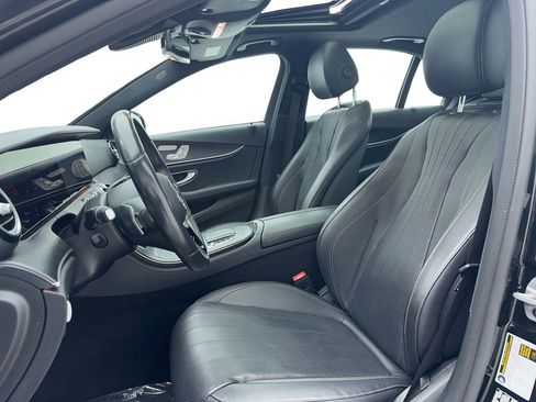 Used 2022 Mercedes-Benz E 350 Sedan w/ AMG Line Exterior image 37