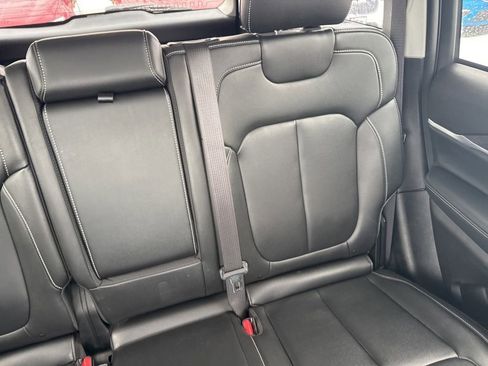 Used 2023 Jeep Grand Cherokee Limited w/ Black Appearance Package image 16