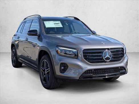 New 2026 Mercedes-Benz GLB 250 4MATIC image 7