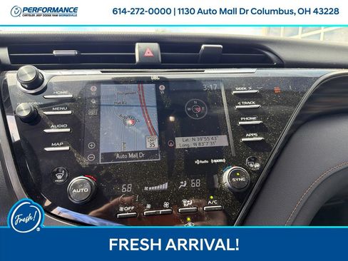 Used 2019 Toyota Camry XLE w/ Navigation Package FWD image 18