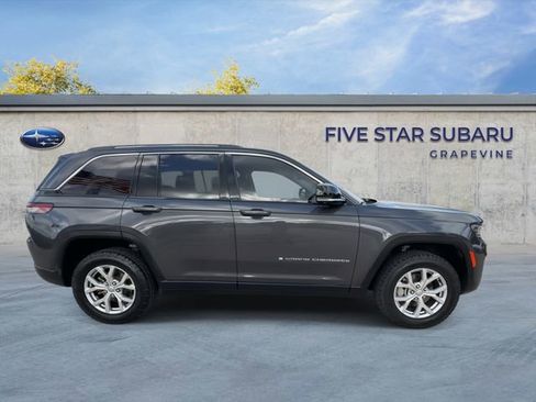 Used 2022 Jeep Grand Cherokee Limited w/ Luxury Tech Group II AWD/4WD image 9