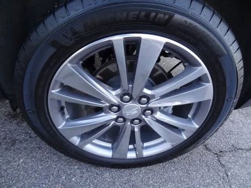 Used 2023 Cadillac XT5 Premium Luxury image 38