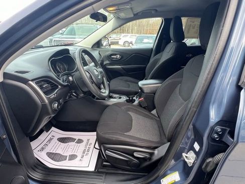 Used 2020 Jeep Cherokee Latitude image 11