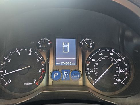 Used 2014 Lexus GX 460 w/ Premium Package image 41