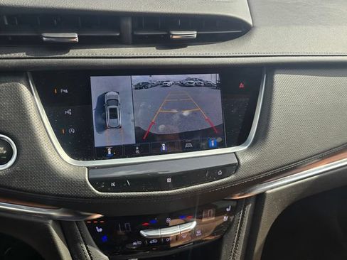 Used 2021 Cadillac XT5 Premium Luxury FWD image 24