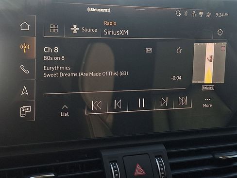 Used 2023 Audi Q5 e Premium Plus w/ Premium Plus Package image 18