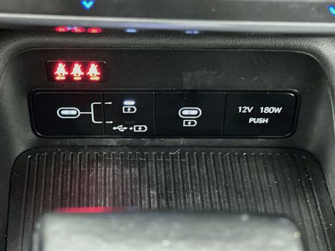 Used 2025 Hyundai Kona SEL FWD image 26