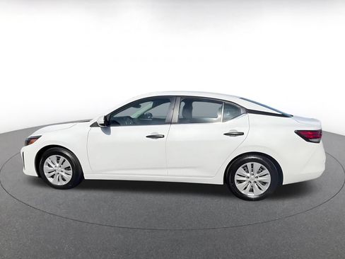 Used 2025 Nissan Sentra S FWD image 7