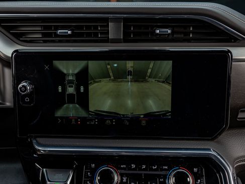 Used 2025 GMC Sierra 1500 Denali image 25