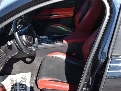 Used 2017 Jaguar XF S image 23