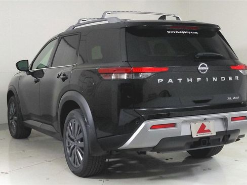 Certified 2023 Nissan Pathfinder SL w/ SL Premium Package image 5