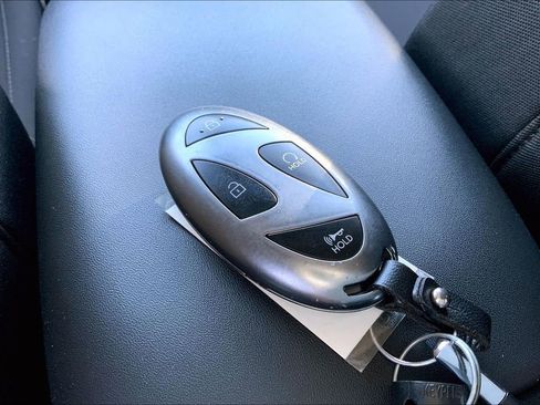 Used 2025 Hyundai Kona SEL image 4