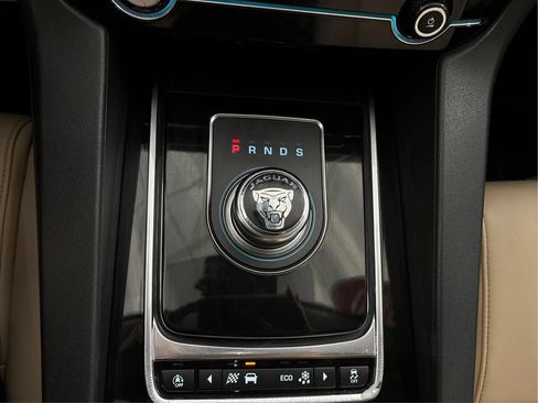 Used 2020 Jaguar F-PACE Premium AWD/4WD image 46