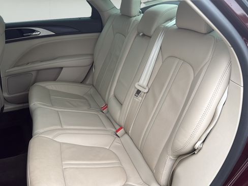 Used 2017 Lincoln MKZ Reserve FWD image 21