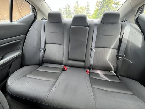 Used 2025 Nissan Altima 2.5 SV FWD image 38