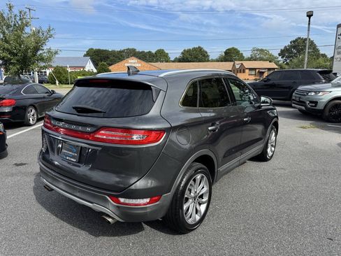 Used 2019 Lincoln MKC Select w/ Select Plus Package AWD/4WD image 5