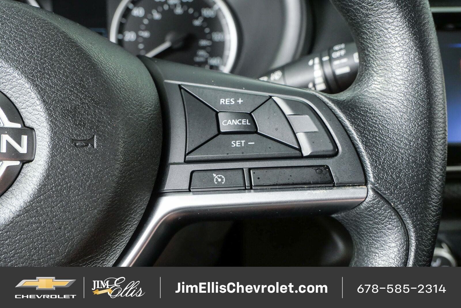 Used 2022 Nissan Kicks S FWD image 12