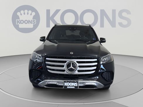 Used 2025 Mercedes-Benz GLS 450 4MATIC image 11