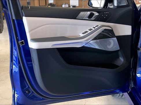 New 2026 BMW X7 M60i image 10