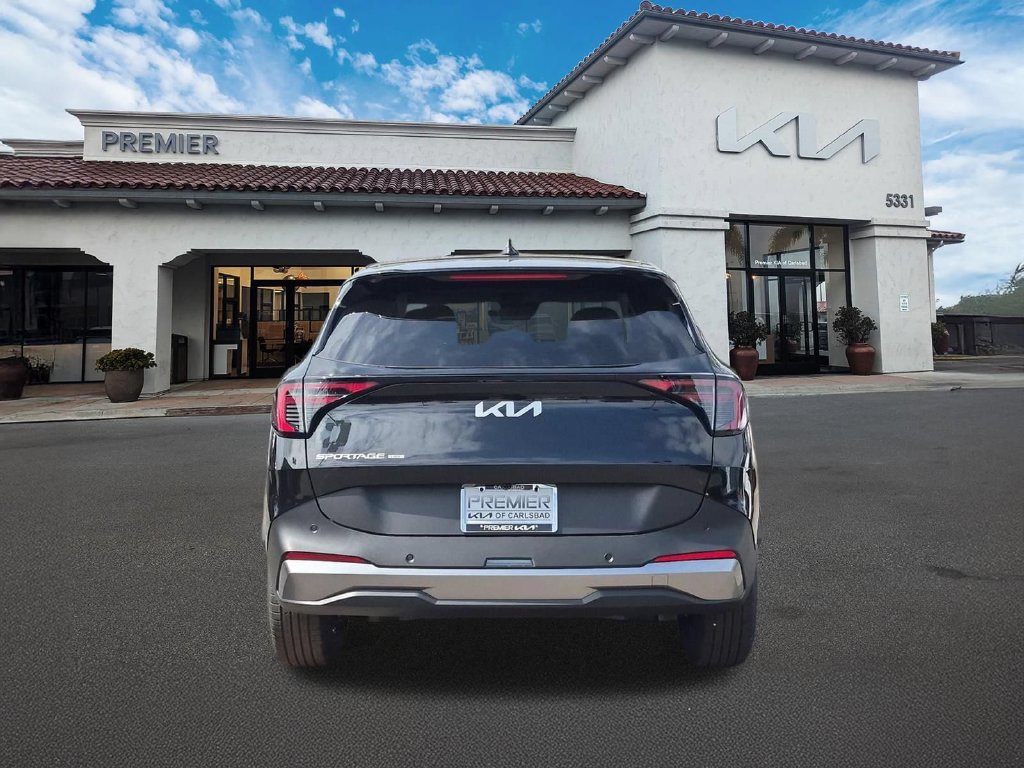 New 2027 Kia Sportage LX FWD image 7
