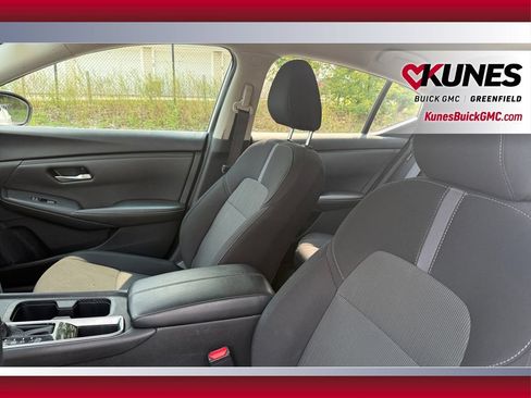 Used 2024 Nissan Sentra SV FWD image 29