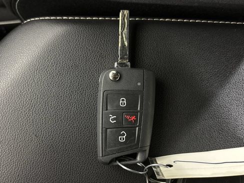 Used 2022 Volkswagen Jetta Sport FWD image 31