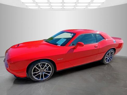 Used 2022 Dodge Challenger R/T w/ Plus Package RWD image 4