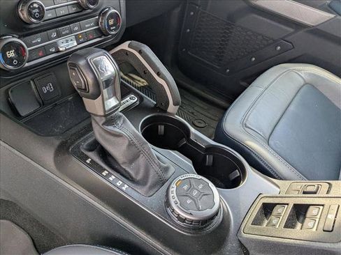 Used 2021 Ford Bronco Outer Banks image 11