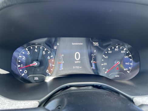 Used 2024 Jeep Compass Latitude AWD/4WD image 23