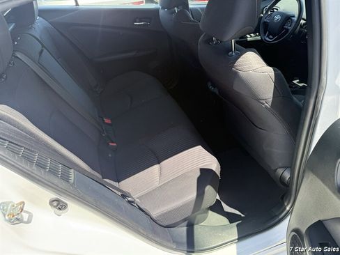 Used 2022 Toyota Prius Prime LE FWD image 17