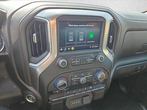 Used 2021 Chevrolet Silverado 1500 LT image 16